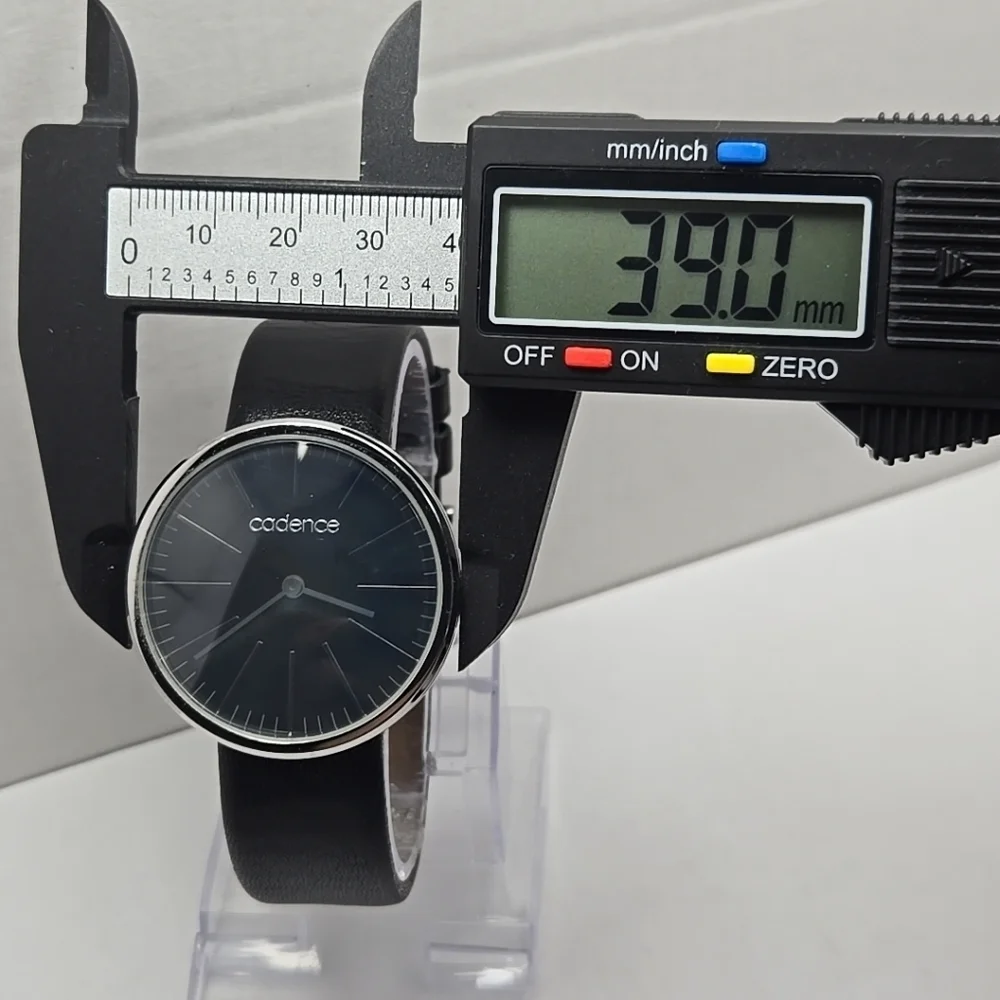 Cadence watch crystal